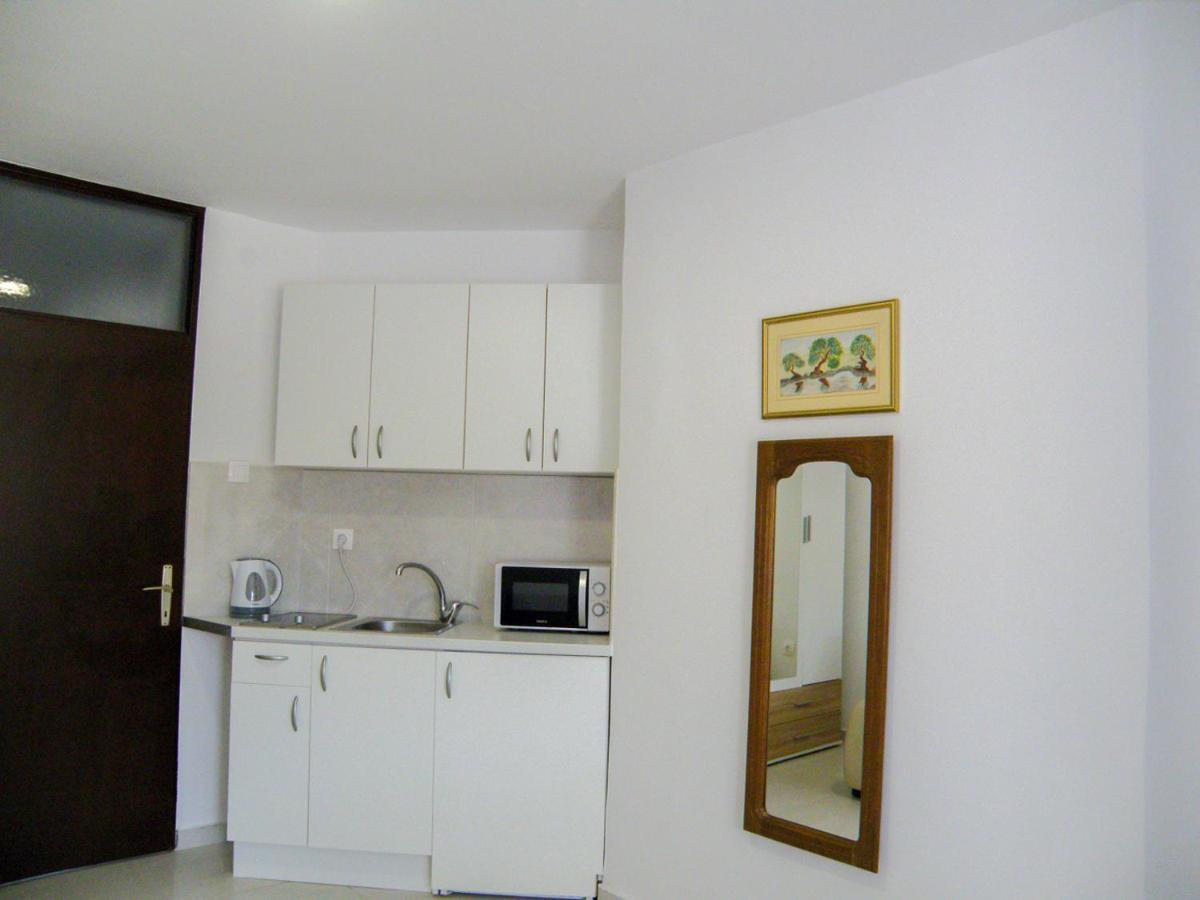 Lada apartmani Novalja Bagian luar foto
