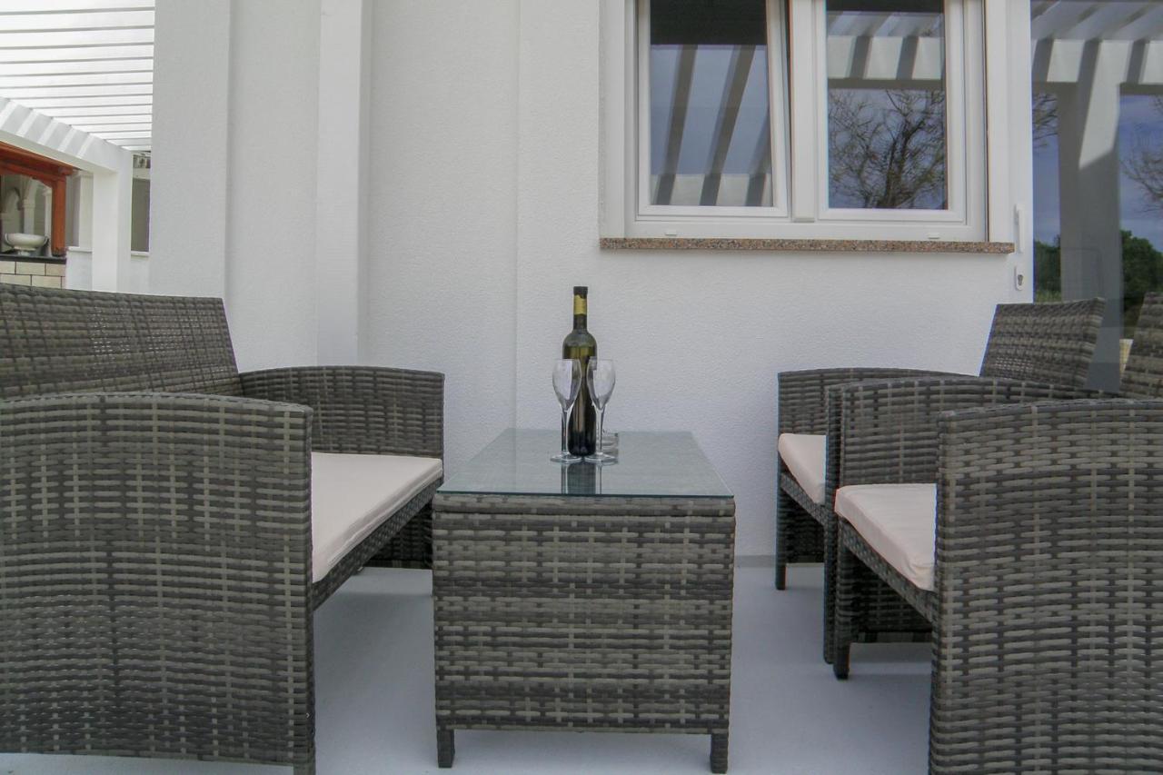 Lada apartmani Novalja Bagian luar foto