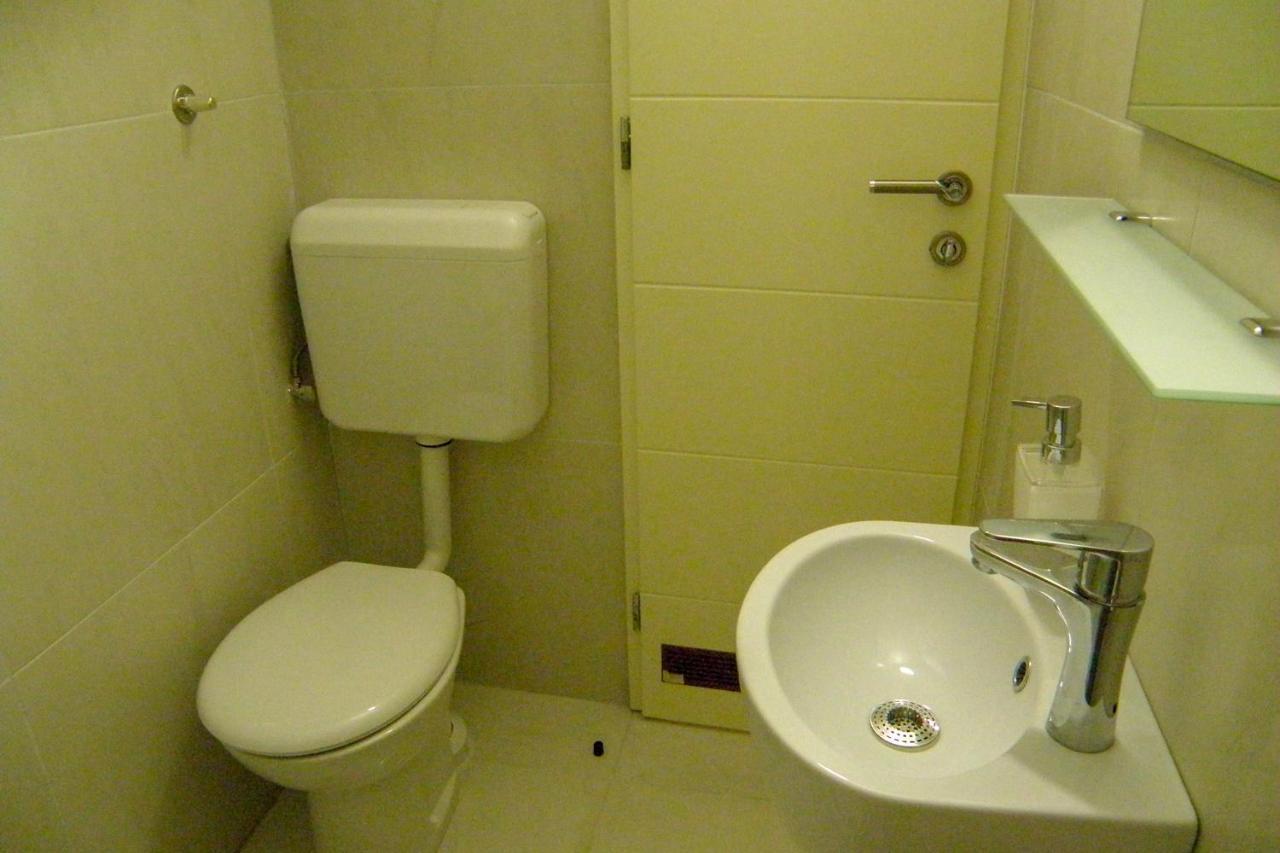 Lada apartmani Novalja Bagian luar foto