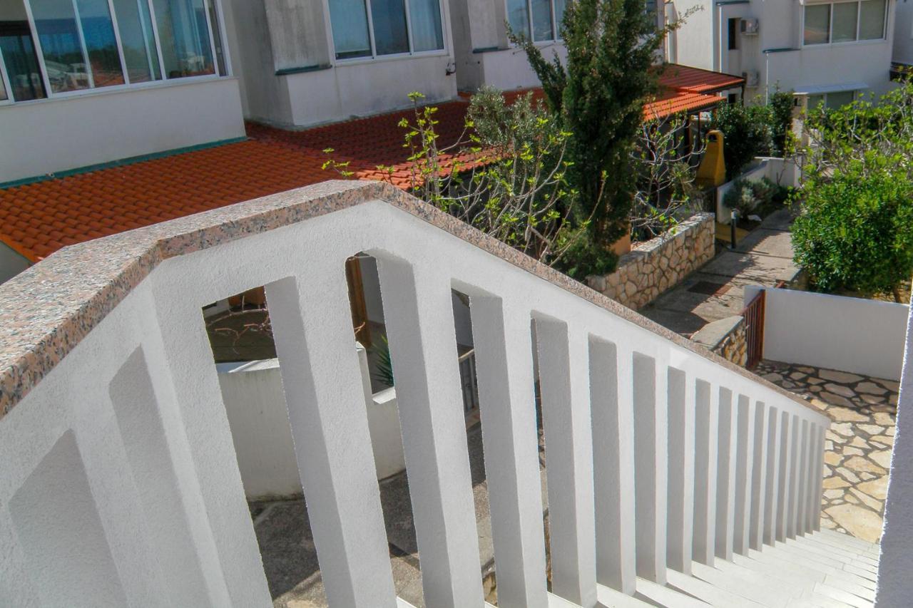 Lada apartmani Novalja Bagian luar foto